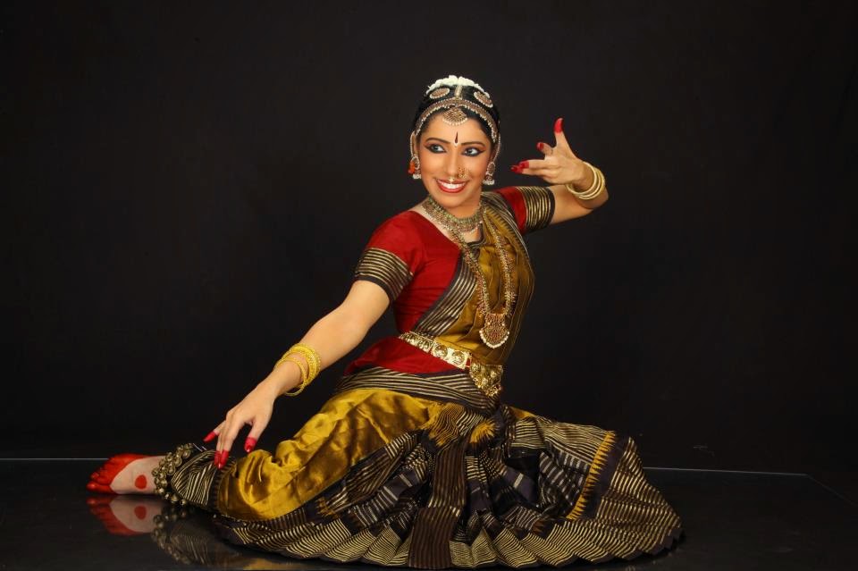 Chinese Dancer Lei Muzi Makes History with First Bharatanatyam Arangetram in China